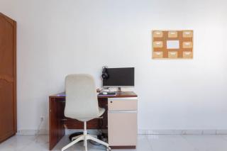 Logement paisible au cœur de Dakar, chambre avec bureau et salle de bain dans un appartement partagé - Dakar - 7