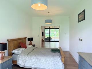 Spacious 4 bed rural escape - - 7
