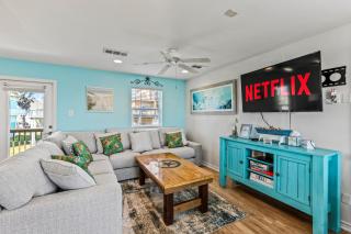 A Texas Star Beachfront 3BR - Crystal Beach - 8