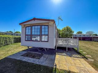 Great 6 Berth Caravan For Hire At Cherry Tree Holiday Park In Norfolk Ref 70801C - Great Yarmouth - 0