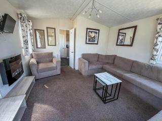 Dog-Friendly 8 Berth Caravan At Cherry Tree Holiday Park In Norfolk Ref 70363C - Great Yarmouth - 1