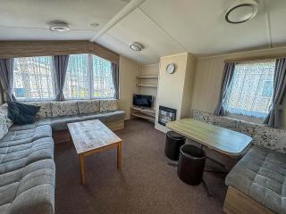 8 Berth Caravan With Decking At Caister Beach In Norfolk Ref 30016S - Great Yarmouth - 2