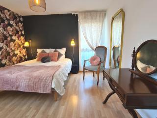 Chambre d'Amour Jacuzzi Bordeaux Parking - Bruges - 8