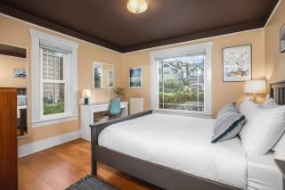 Greenlake Craftsman - Hot Tub, AC, Dog Friendly - 6