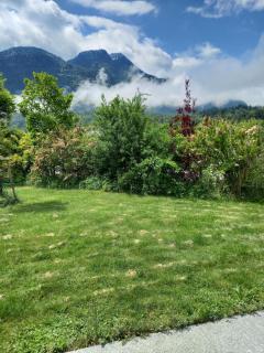 FLORES, Ferienhaus oder Doppelzimmer, im Grünen, 5 Gehminuten ins Zentrum, Parkplatz, zero emissions - Bad Ischl - 5