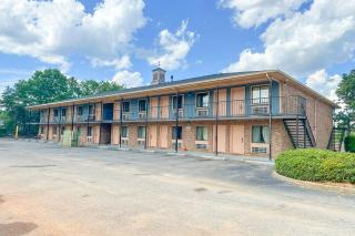 Louisville Inn by OYO Louisville Municipal Airport - - 6