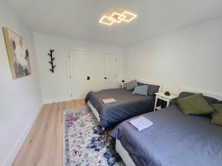 JstLikeHome - Serenity Suites & Guesthouse - 1