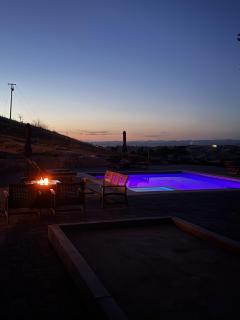 Luxury Hilltop Villa Pool, Views and Serenity - Paso Robles - 8