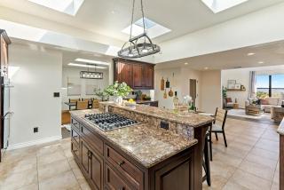 Luxury Hilltop Villa Pool, Views and Serenity - Paso Robles - 5