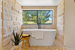 Luxury Hilltop Villa Pool, Views and Serenity - Paso Robles - 3