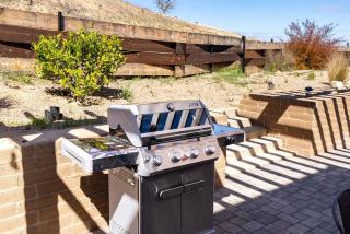 Luxury Hilltop Villa Pool, Views and Serenity - Paso Robles - 2