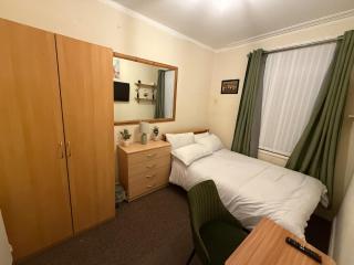 Double Rooms - Near City and Uni - 2