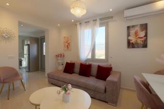 Bella Bianca , 200m from central square - Argostoli - 3