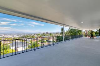 Mountain View 6BR Pool, Spa and Games Room - El Cajon - 6
