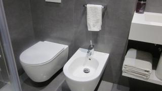 Lujosa habitación muy centrico con baño privado - Bilbao - 5