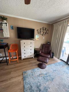 Seawall Breeze Condo in Galveston - Galveston - 4