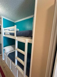 Seawall Breeze Condo in Galveston - Galveston - 8
