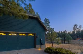 Evergreen Chalet Forest Escape Grill AC Family - 3