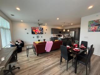 Gated 2BR in Greenville wVibes - Greenville - 0
