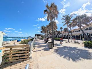 Farm Style, Bar Cart, Courtyard, BBQ- 1 Dollar rides to Beach & Downtown - Lake Worth - 6