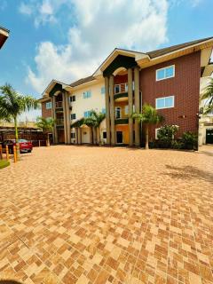 Golden Crystal Hotel - Accra - 8