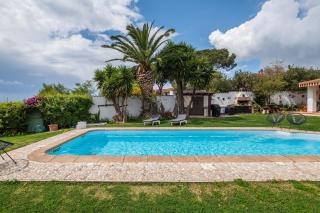 Beachfront- Private pool and design - 8