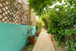 Bio-house - - 7
