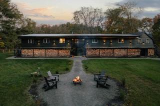 FOUNDERS COTTAGE - 2 room with kitchennete - 4