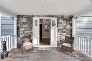 The Poconest - Luxurious Mountain Mansion - Long Pond - 7