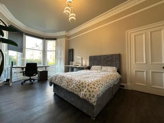Stylish 3 bed 2 bath ground floor main door flat in Marchmont - Edimburgo - 0