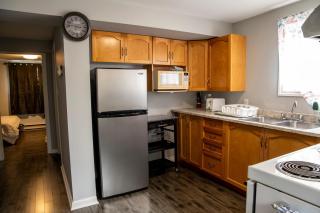 Private one bedroom -entirely self-contained, with no shared living spaces - 7