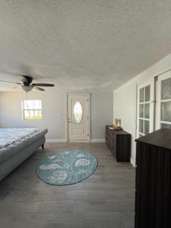 Sunset Oasis - Jensen Beach - 1