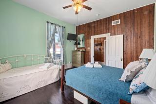 The Sells House home - Galveston - 3