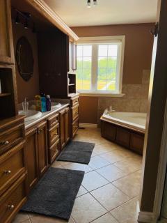 A getaway in Niagara from hustle bustle - Welland - 8