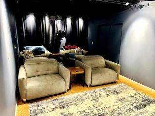 Waterfront Escape - Dock, Hot Tub, Theater - Grapeview - 5