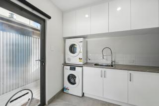 Beautiful Balook - 3 Bedroom Beach House - Lauderdale - 4