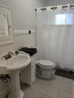 Cozy 2BR Retreat Between Orlando & Tampa - 3