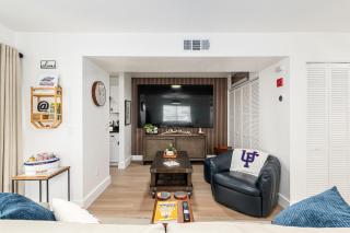 Newly Remodeled Condo - Near UF, Shands & VA ! - Gainesville - 1
