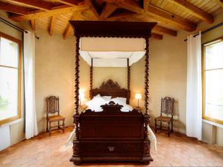 Gîte dans château du XVè avec piscine privée, wifi et animaux admis - FR-1-381-410 - 1