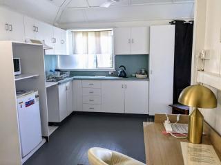 Spacious Townsville City Apartment - Townsville - 4
