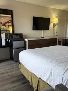 Days Inn by Wyndham Ontario Airport - Ontario - 9