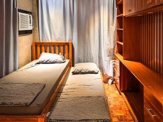 Spacious 4BR with Garage, 8-12Guests, near Airport - Manila - 4