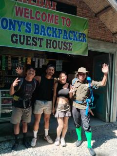 Jhony's Backpacker-Guest House only stay here book treking with us - Bukit Lawang - 5