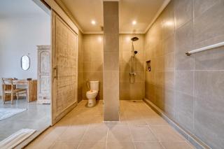 NEWLY BUILT 3bd Mediterranean Spacious Villa - Canggu - 1