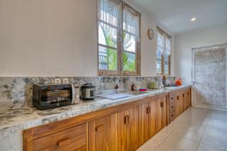 NEWLY BUILT 3bd Mediterranean Spacious Villa - Canggu - 5
