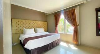 Rizen Premiere Hotel - Puncak - 1