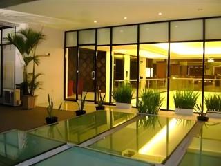 Travello Hotel Manado - Manado - 6