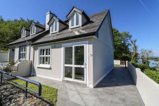Waterview House - Newport - 0