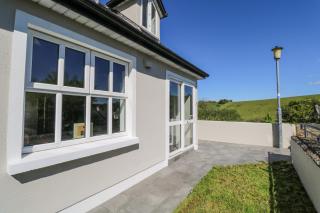Waterview House - Newport - 9