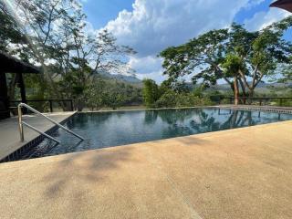 Nam Ou Riverside Resort - 3